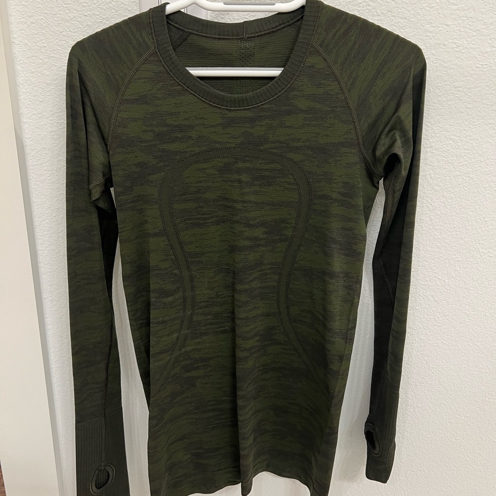 Lululemon swiftly tech size 4